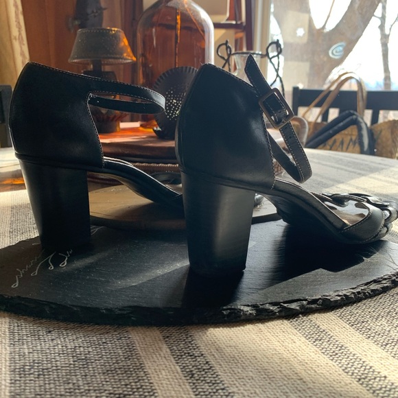 What’s What by Aerosols Strappy Sandals - Picture 5 of 12